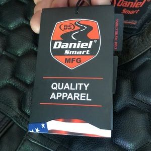 Daniel Smart vest (100% leather)